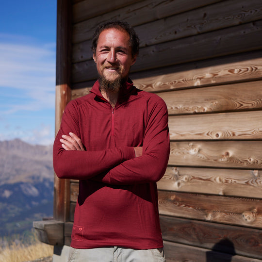 Wanderung Shirt, Merino Sport Langarmshirt aus regionaler Wolle mit Reißverschluss in Deutschland produziert