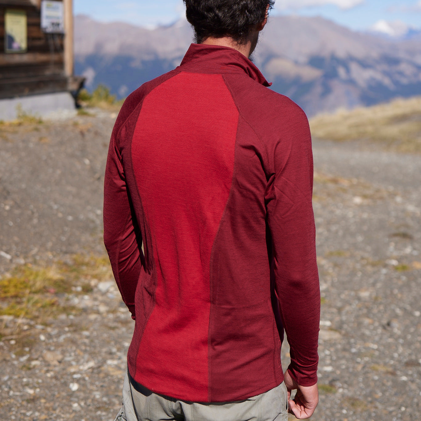 Fairer Wanderung Shirt, Merino Sport Langarmshirt aus regionaler Wolle mit Reißverschluss in Deutschland produziert