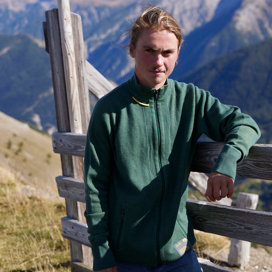 Männer Strickjacke aus reiner biologischer Merinowolle aus Deutschland